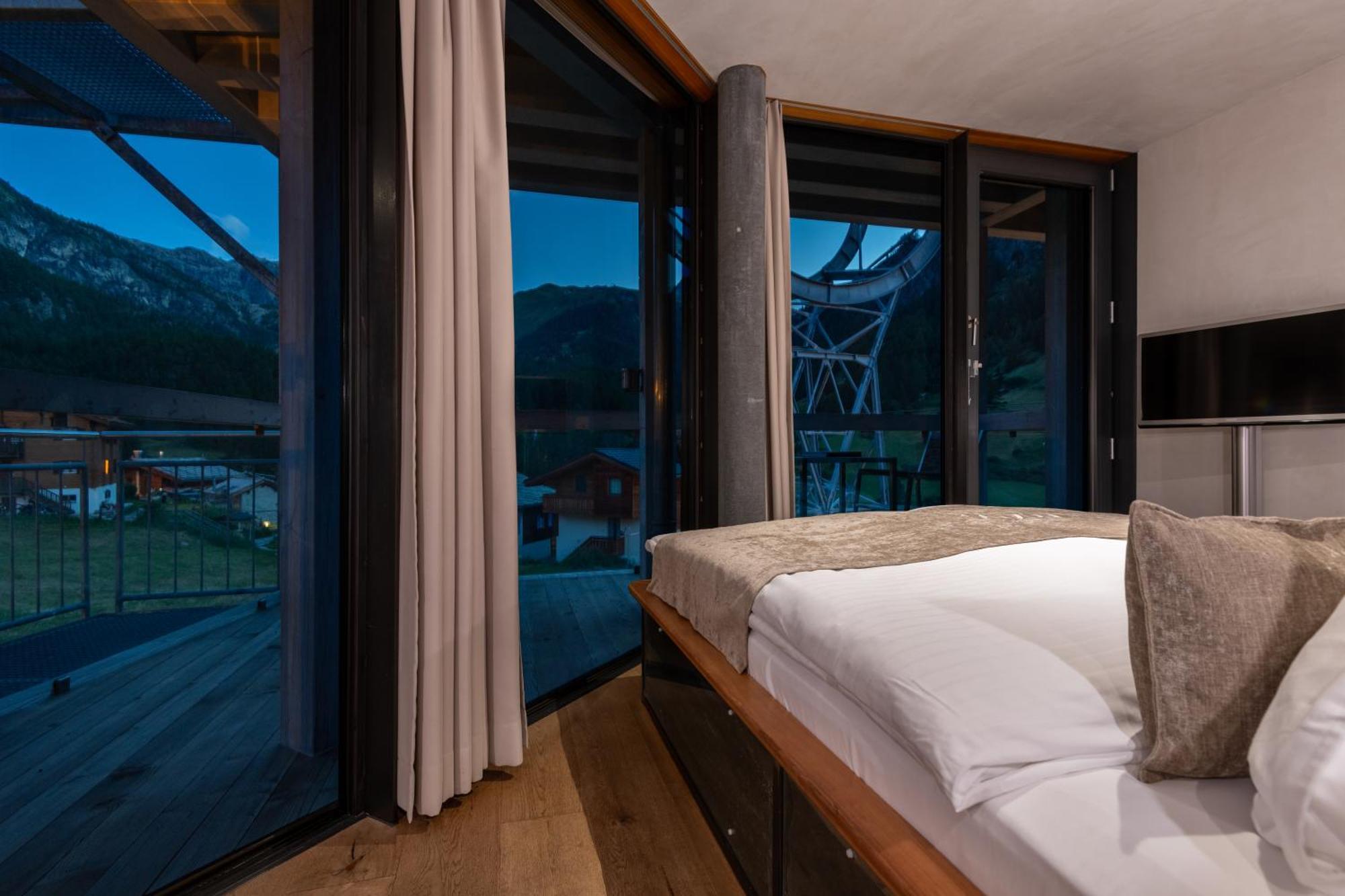 Matterhorn Focus Design Hotel Zermatt Exterior photo